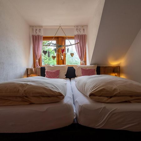 Zur Schmitte Bed & Breakfast Шмаленберг Екстериор снимка