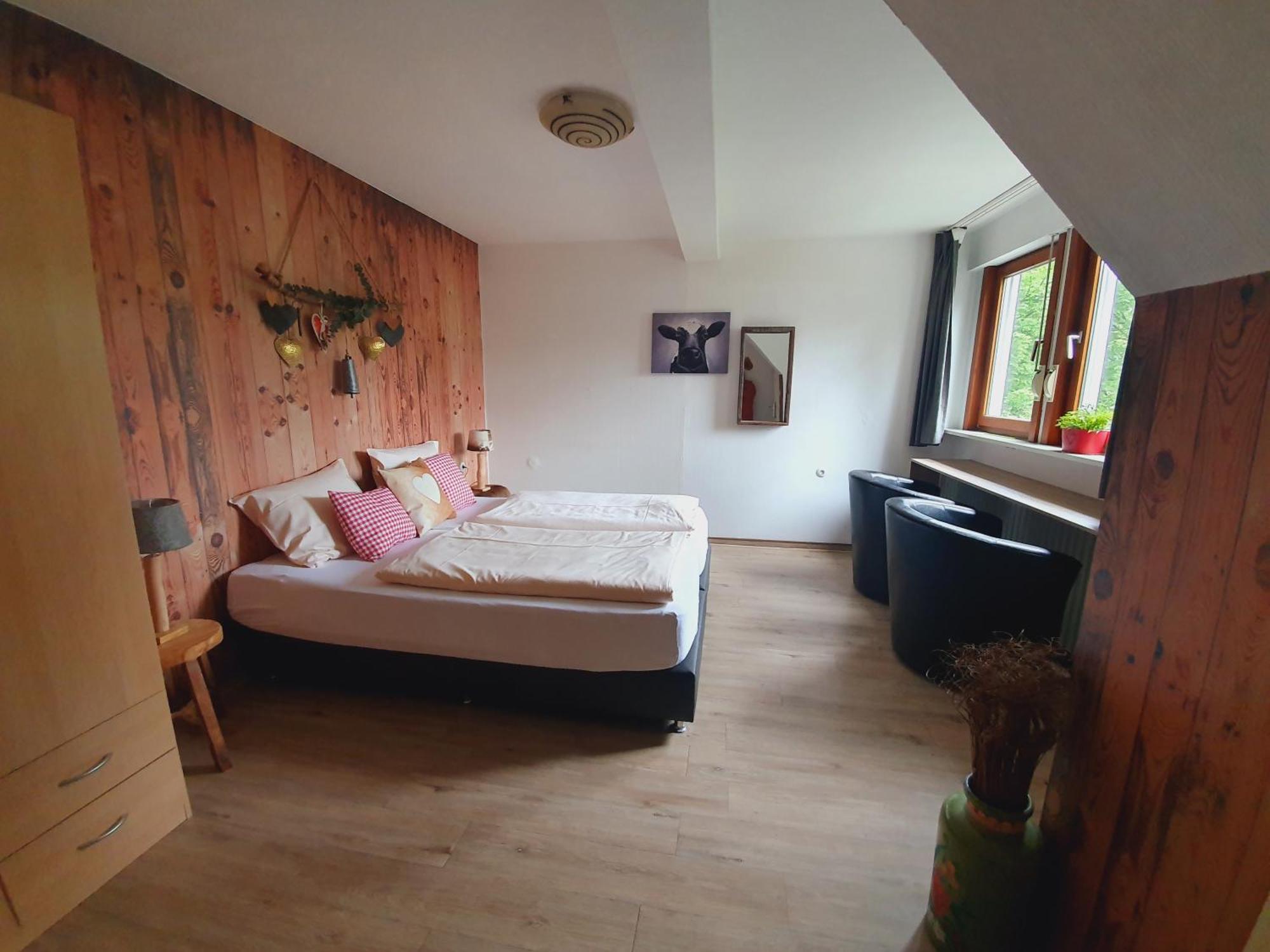 Zur Schmitte Bed & Breakfast Шмаленберг Екстериор снимка
