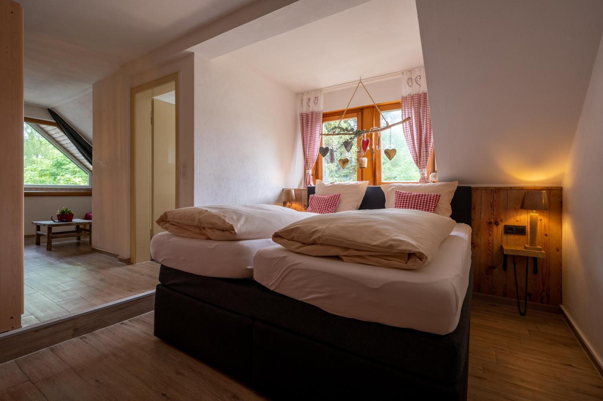 Zur Schmitte Bed & Breakfast Шмаленберг Екстериор снимка